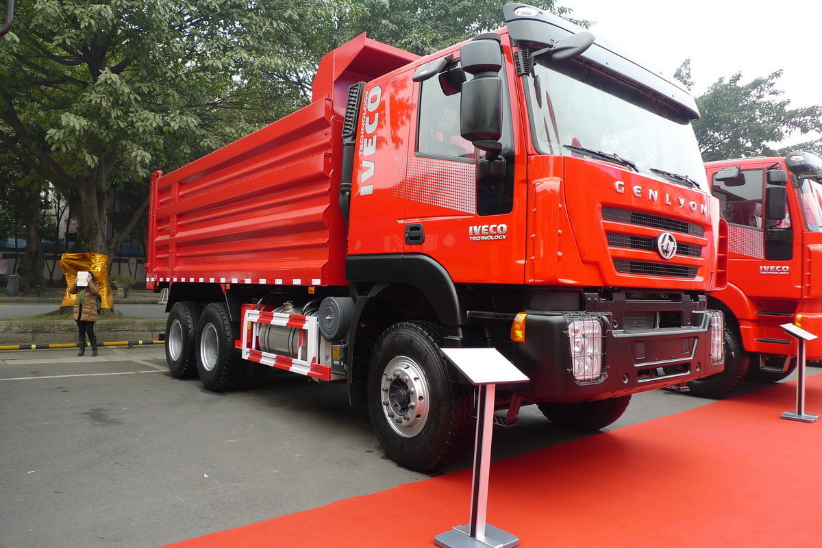 IVECO Genlyon 6X4 dump truck
